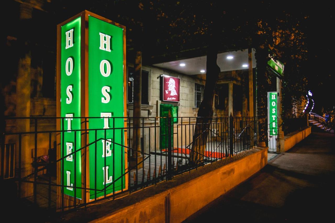 Sherlock Holmes Hostel Baku Exteriér fotografie