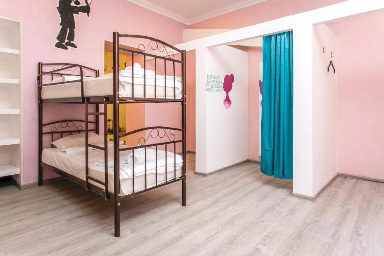 Sherlock Holmes Hostel Baku Exteriér fotografie