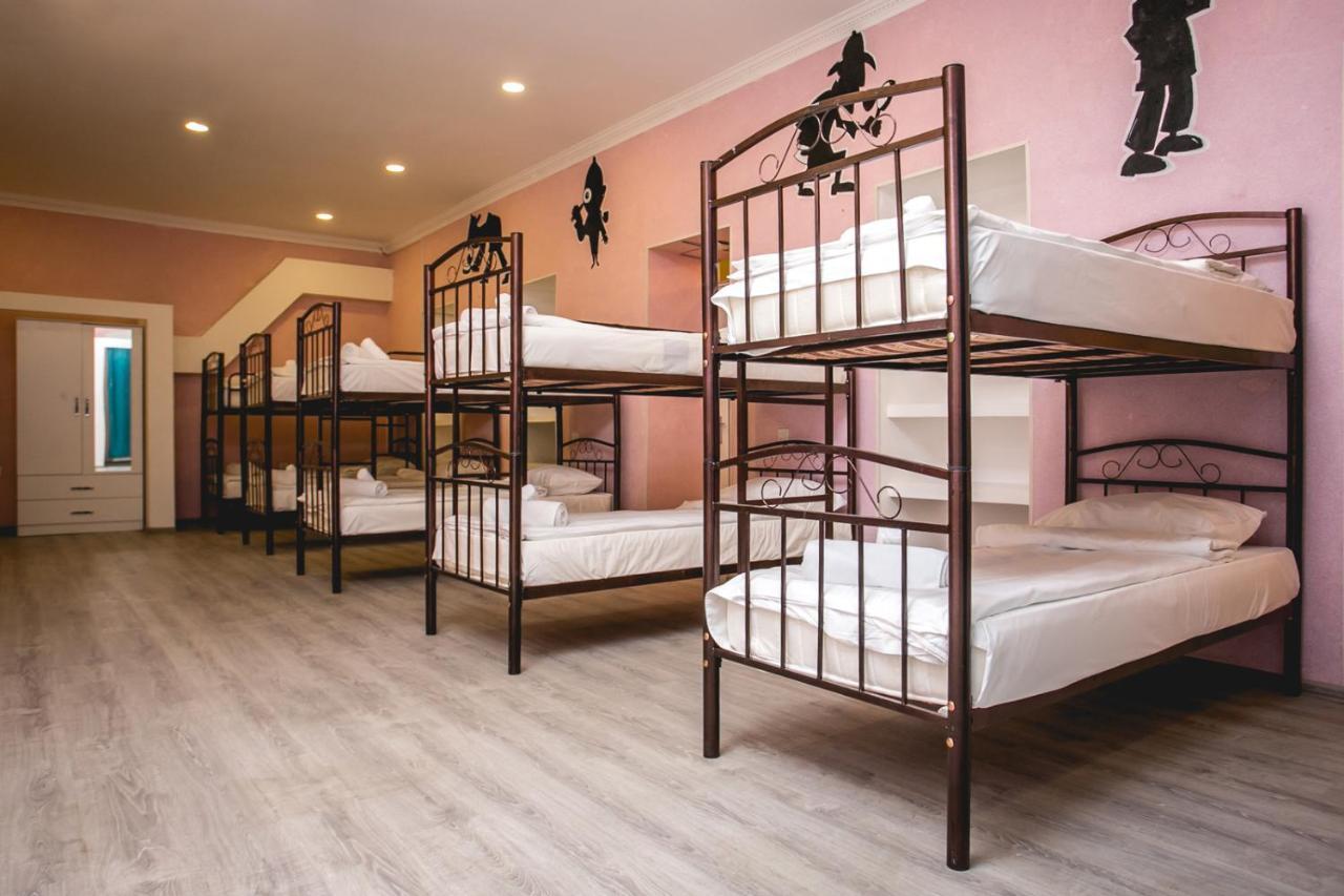Sherlock Holmes Hostel Baku Exteriér fotografie